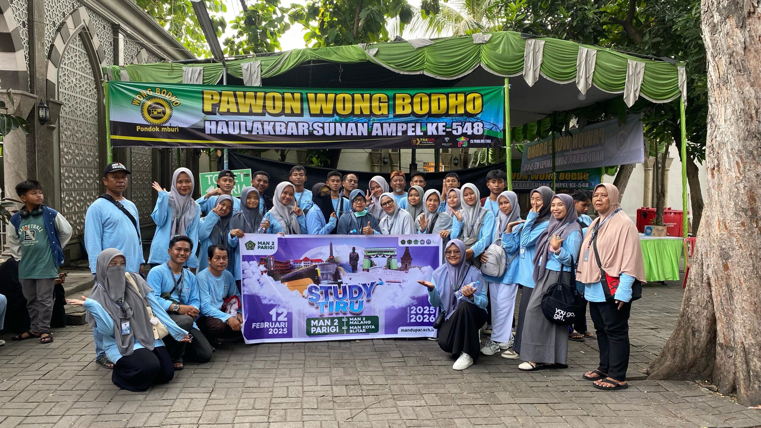 \n Menjelajah Ilmu &amp; Spiritual: Dari Tanjung Perak ke Makam Sunan Ampel \n