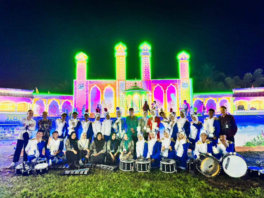 Drumband MAN 2 Parigi Meriahkan Malam Pembukaan MTQ ke-X Kecamatan Ongka Malino