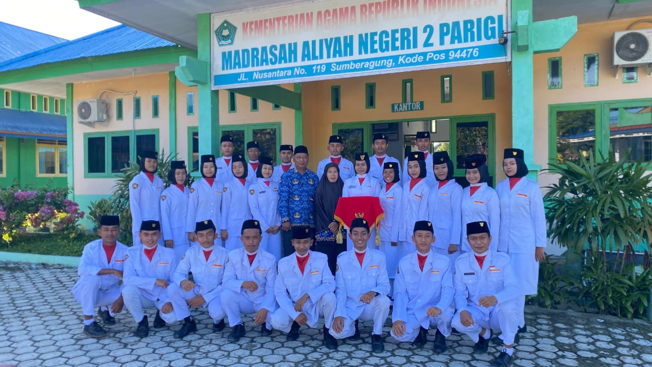 MAN 2 Parigi Teguhkan Semangat Persatuan Lewat Upacara Sumpah Pemuda