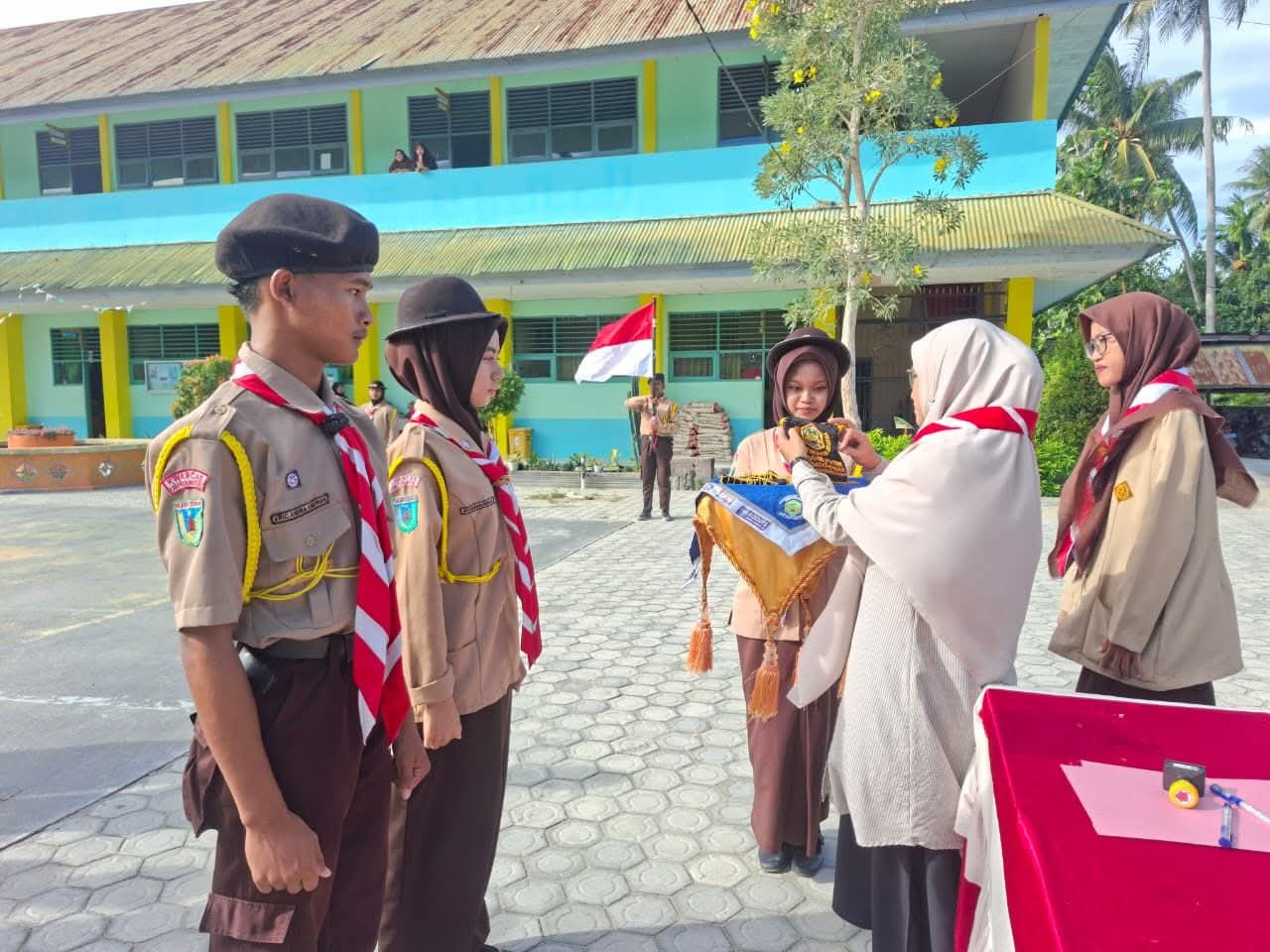 Pelantikan Dewan Ambalan Pramuka MAN 2 Parigi Periode 2026 Berlangsung Khidmat