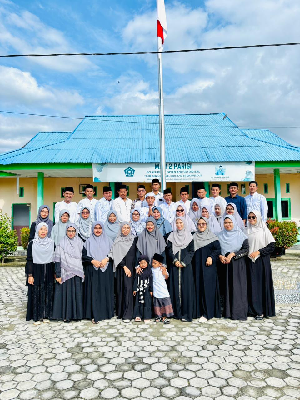 MAN 2 Parigi Gelar Upacara Peringatan Hari Santri Nasional 2025